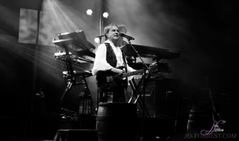 Chris De Burgh, Music, York Barbican, Jo Forrest, review, 